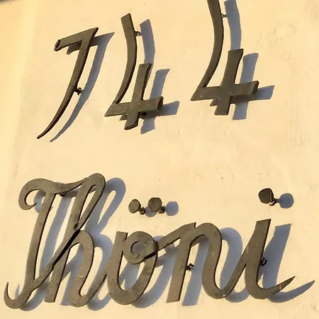 Thoeni *